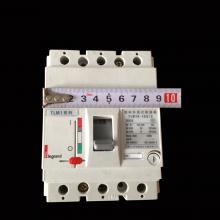 TCL塑料外殼式斷路器TLM2M-225-3P-160